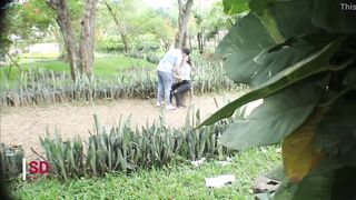 SPYING ON A COUPLE IN THE PUBLIC PARK