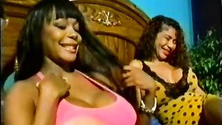 Dominique Simone Veronica Brazil AMAZING lesbian scene