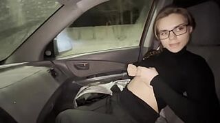 Blowjob in traffic jam