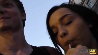 HUNT4K. Hunter buys expensive ring for hot brunette