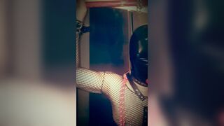 Slut in mask
