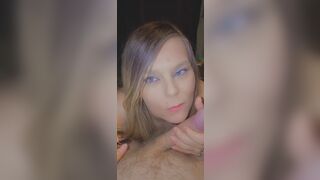 Slut sucking dick and texting guys taling filth