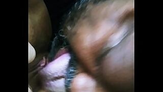 Clit muncher