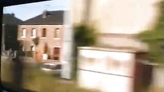 Amatrice suce deux mecs dans un train