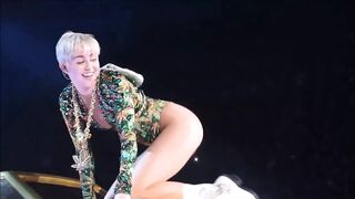 Miley Cyrus - Impossible not to cum