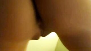 chica mostrando su cuerpo en la cam