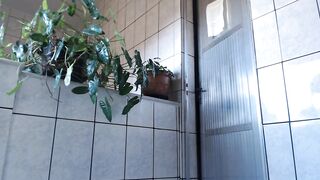 Blowjob at hallway