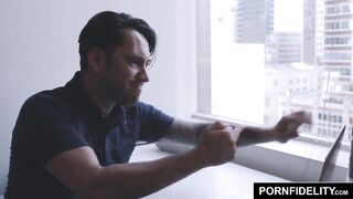 Dana DeArmond gives Tommy Pistol a Dram Fuck