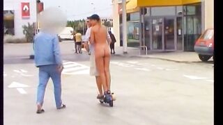 French Nude Roller on Drivestop