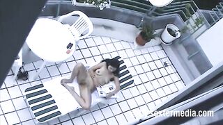 Heimlich gefilmt Milf nackt aufn Balkon