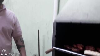 Barbecue at Ted's house with the hot chicks