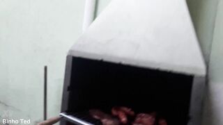 Barbecue at Ted's house with the hot chicks