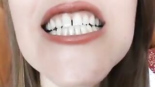 sexi girl open whide mouth