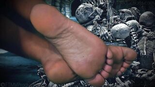 GODDESS ISLMKMPO GIANTESS