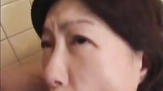 Japanese mom joins not her step son in bath