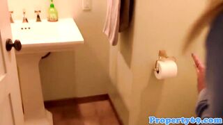 Realtor beauty fucked by client