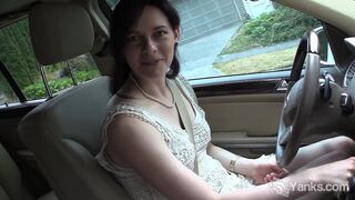 Yanks Babe Savannah Sly Cums