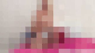 Watch me shake my round ass in tight jeans JOI