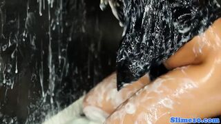 Cockriding glam babe creampied at gloryhole