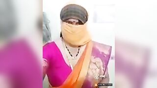 Sexy aunty