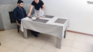 Waitress with creamy pussy gets an internal cumshot under the restaurant table