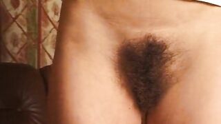 Behaarte Teen Fotze will lieber einen Schwanz