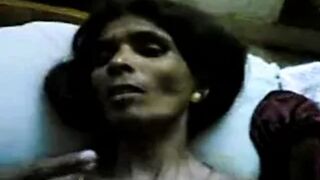 Tamil mature aunty seduced by young boy