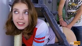 Stepsister is stuck and enjoys sex. Amateur couple