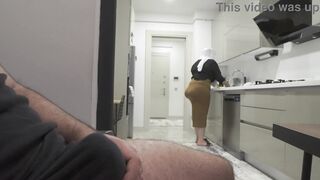 Caught in the Act: I Flashed Dick to My StepMom in the Kitchen and Her Reaction Will Leave You Speechless!