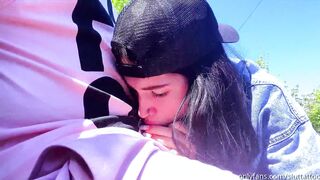 Blowjob challenge in public to a stranger, the guy thought it was prank