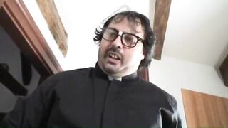 JULIO ROCCO IN PADRE DAMIAN 2 (TRAILER)