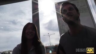 HUNT4K. Tricky guy fucks for cash hot chick who needed...
