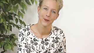 Short Haired MILF Cums Hard