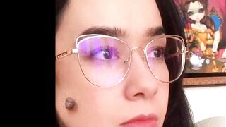 AJ Lee homages Jilliam Hall with a mole implant!