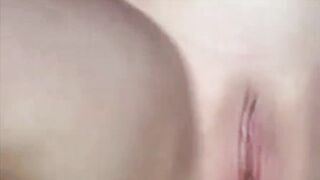 2 sluts 1 fart