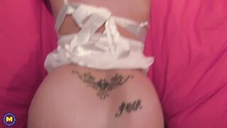 Sexy British step mom suck cock and takes it doggy style