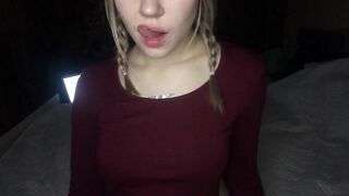 Babe sucks candy