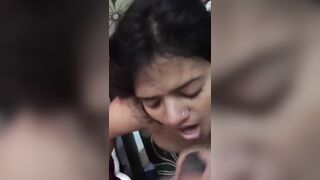 Desi Aunty cum Eating