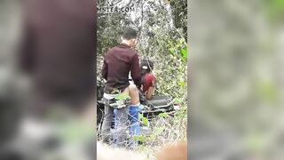 Short stop to fingerfuck her pussy 2