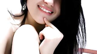 Asian sexy girl showcam nude