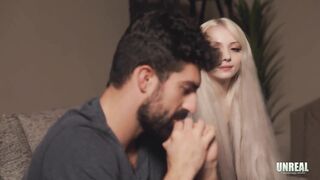 Extra Tip | FULL VIDEO | Cecelia Taylor seduces delivery man Brandon Ashton's big dick
