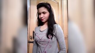 Desi girl boobshow
