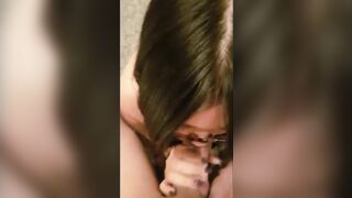Asiatische College-Freundin gibt BJ in ihrem Wohnheim
