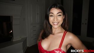 RICKYSROOM Fun, facts, and fucking with Roxie Sinner