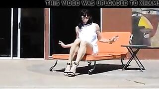 mature in heels