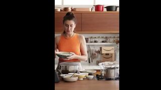 PAOLA CAROSELLA VIDEO NORMAL DESSA MILF SEX