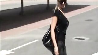 Hot blonbe babe doing blowjob and cumshot in the car