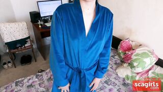 Step Sister Showed Off Her New Robe But Forgot To Wear Panties!