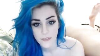 Camgirls Rub Their Bare Butts Together (Compilation)