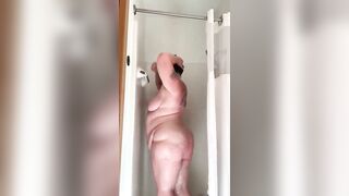 Mature bbw shower